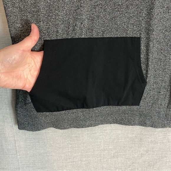 Bluenotes Hooded Long Sleeve Tee Sz Small Two Tone Gray Black - Picture 5 of 9